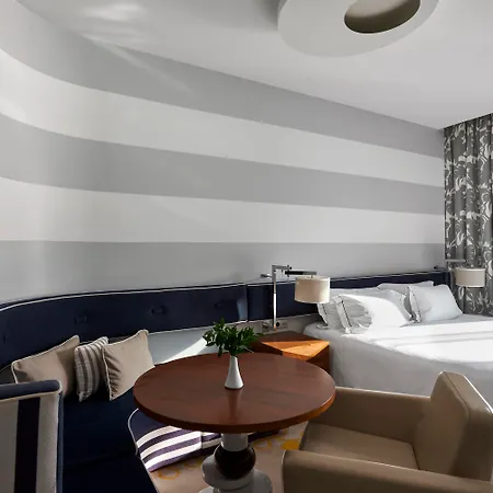 Hotel Monte-carlo 5*