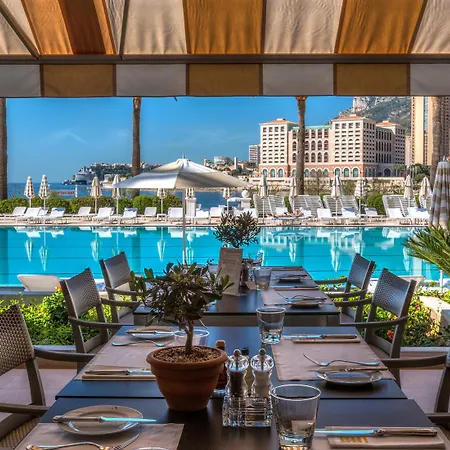 Monte-carlo Hotel