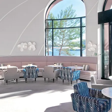 Monte-carlo 5*